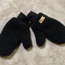 Mitts Black Photo 0