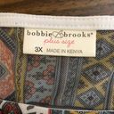 Brooks Bobbie  3xl 2 layer top. Sheer w/pattern she’ll and white poly under. Photo 5