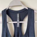 Vuori  Lux Performance Tank Ink Heather Size Medium EUC Photo 4