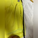 Lululemon  Hotty Hot High-Rise Short 4" Electric Lemon  Size 6 Photo 5