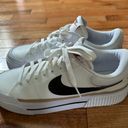 Nike Court Legacy Sneakers Photo 1