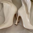 White boots Size 6 Photo 1