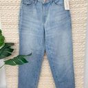 Universal Threads NWT  Vintage Stretch Straight Jeans Size 2 Photo 0