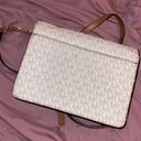 Michael Kors Crossbody Photo 2