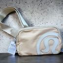 Lululemon Everywhere Belt Bag NWT Photo 0