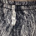 Lululemon  Sweat 2 Swim Texture Twist White Black / Black Size 8 EUC Photo 2