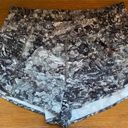 Lululemon Hottie Hot Shorts 2.5” Size 8, Black Lace Pattern Photo 1