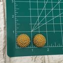 Beehive Vintage CARRÉ Golden  Button Clip On Earrings Photo 6