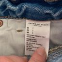 American Eagle distressed mom short size 2 Photo 3