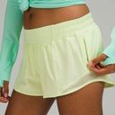 Lululemon  Hotty Hot Low Rise 2.5” Shorts Size 8 Crispin Green Photo 0