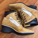 Timberland  Women’s Wheat Chukka Wedge Heel Booties Size 7 Photo 4