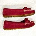 Minnetonka  Thunderbird Moccasins in Cherry Red Size 6.5 Photo 7