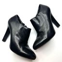 Ralph Lauren  Black Leather Heeled Bootiee Casual Chic Classic Round Toe Size 5.5 Photo 0