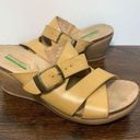 Bare traps nealy wedge sandal size 7 Photo 0