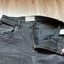 Everlane  The Cheeky Straight Jean in Washed Black Size 27 Crop Photo 6