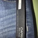 Apt. 9  DARK WASH MID RISE JEAN CAPRIS SIZE 4P Photo 2