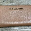 Michael Kors  Jet Set Bi-Fold Leather Wallet Tan Brown Zip Around Photo 0