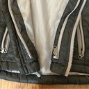 Charles River Apparel  black/grey puffer jacket, size M Photo 10