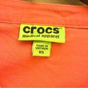 Crocs  Medical Apparel V Neck Short Sleeve Scrub Top Pink XS Photo 2