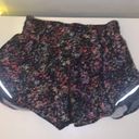 Lululemon Hotty Hot Short 2.5” Photo 1