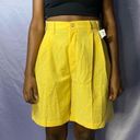 Bermuda Vintage 90s High waisted yellow  shorts Photo 1