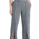 Royalty For Me  Women’s Linen Wide Leg Cropped Pants Photo 2