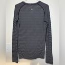 Lululemon  | Swiftly Tech Long Sleeve Crewneck Striped Active Tee Black/White 10 Photo 11