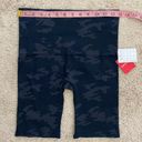 Spanx  Lamn Biker Shorts Black Camo 7” High Waist Size L Activewear Seamless Photo 7