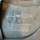 Social Scene Wildflowers Festival Graffic Shirt Size L Photo 3