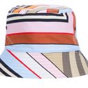 Burberry  bucket hat Photo 2