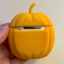 Amazon Pumpkin Airpod Case Photo 4