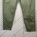 3x1  Simone Cropped Trousers in Light Moss Green Photo 4