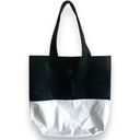 Lululemon Rare XL  On the Move Black and White Felt Tote Shopper Beach Travel Bag Photo 4