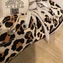 Converse animal print shoes (BRAND NEW) women’s 10 Photo 3