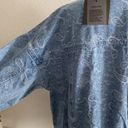 Le lis NWT Les Lis Collection Embossed Paisley Denim Trucker Jacket | Blue | Large Photo 8