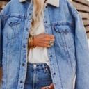 Levi’s  SHERPA EX-BOYFRIEND TRUCKER JACKET Size M Light Wash Photo 0