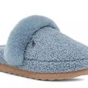 Koolaburra by Ugg  Women’s Peachee Closed Toe Faux Fur Slide Slipper Flat Blue 5 Photo 0