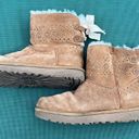 UGG  Boots Womens Dae Sunshine Bailey Bow Ankle High Fur Brown size 6 Photo 2