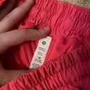 Lululemon Hotty Hot Short 2.5” Photo 2