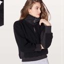 Lululemon Stand out Sherpa 1/2 pull over Photo 6