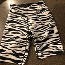 DKNY  zebra shorts Photo 0