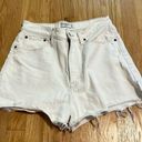 Abercrombie & Fitch  Curve Love Creme The 4" Mom Short High Rise Sz 6/28 Photo 0