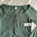 Old Navy Active Cropped Long Sleeve Top Photo 2