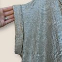 RD Style Metallic Gold Crinkle Top Photo 3