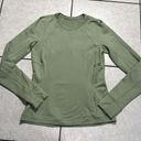 Lululemon  Runderful Long Sleeve Rulu *Brushed
Willow Green Photo 3