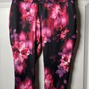 Danskin  Now Fitted Pink/Red Floral Print Capri's Size Small Photo 1