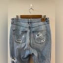 American Eagle Pre-Owned Size 14  Light Blue Heavily Distressed Mom Jeans Photo 4