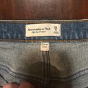 Abercrombie & Fitch High Rise 4” Shorts Photo 2