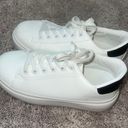 SheIn White Platform Sneaker Photo 0