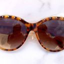 Alexander McQueen women’s AMQ 4241/S tortoise Havana gold cat-eye sunglasses Photo 1